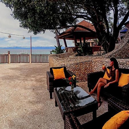 Magic Island Dive Resort Moalboal Bagian luar foto