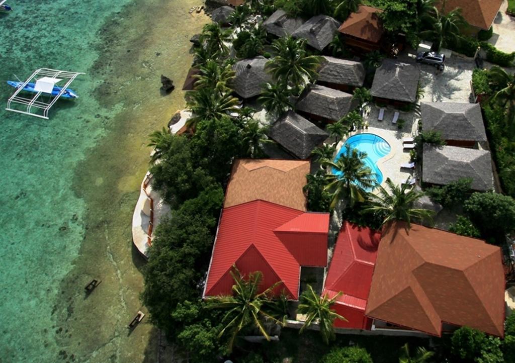 Magic Island Dive Resort Moalboal Bagian luar foto