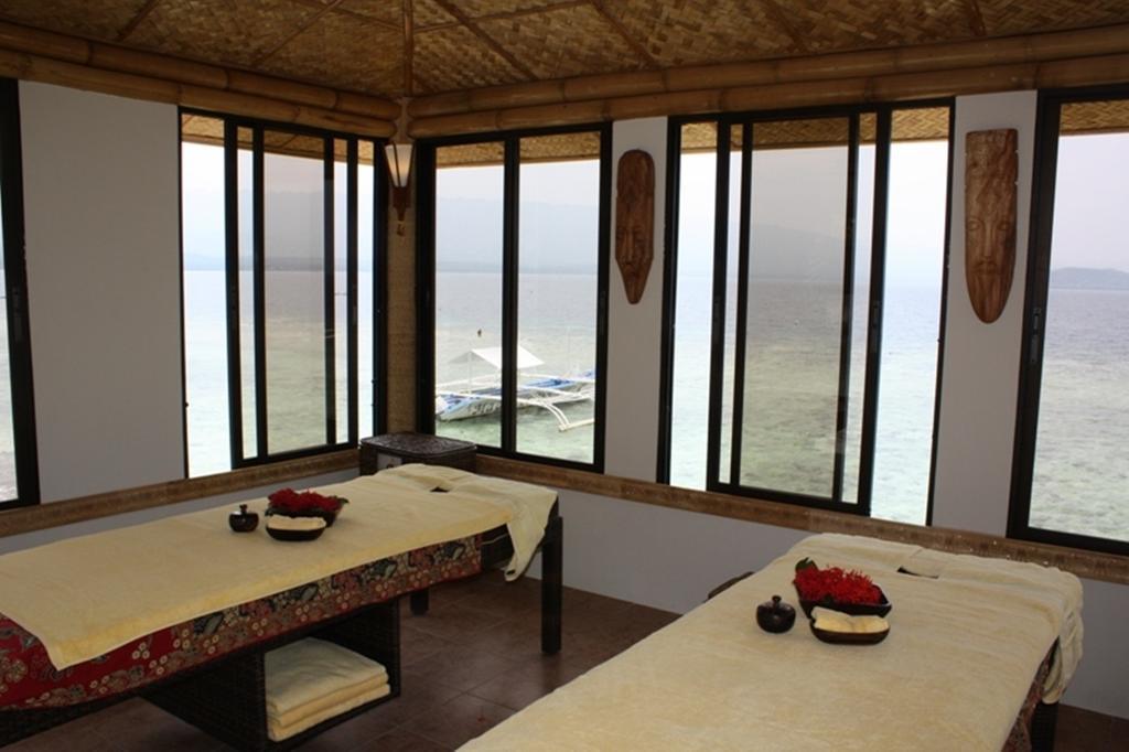Magic Island Dive Resort Moalboal Bagian luar foto