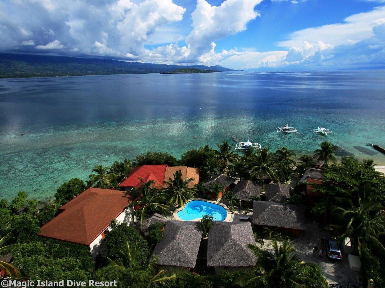 Magic Island Dive Resort Moalboal Bagian luar foto